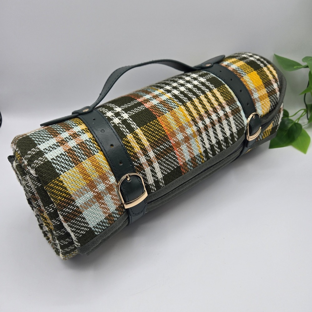 NEW Talbots Picnic Blanket Green Plaid Water Resistant Carrier 56x72 Out Door